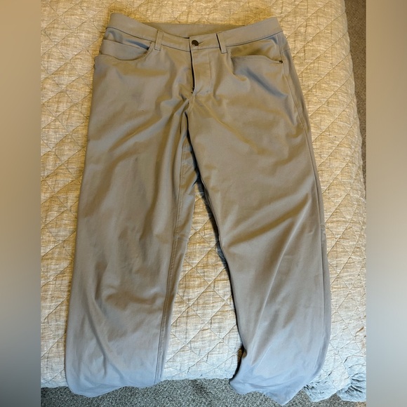 Lululemon ABC pants - Picture 1 of 4
